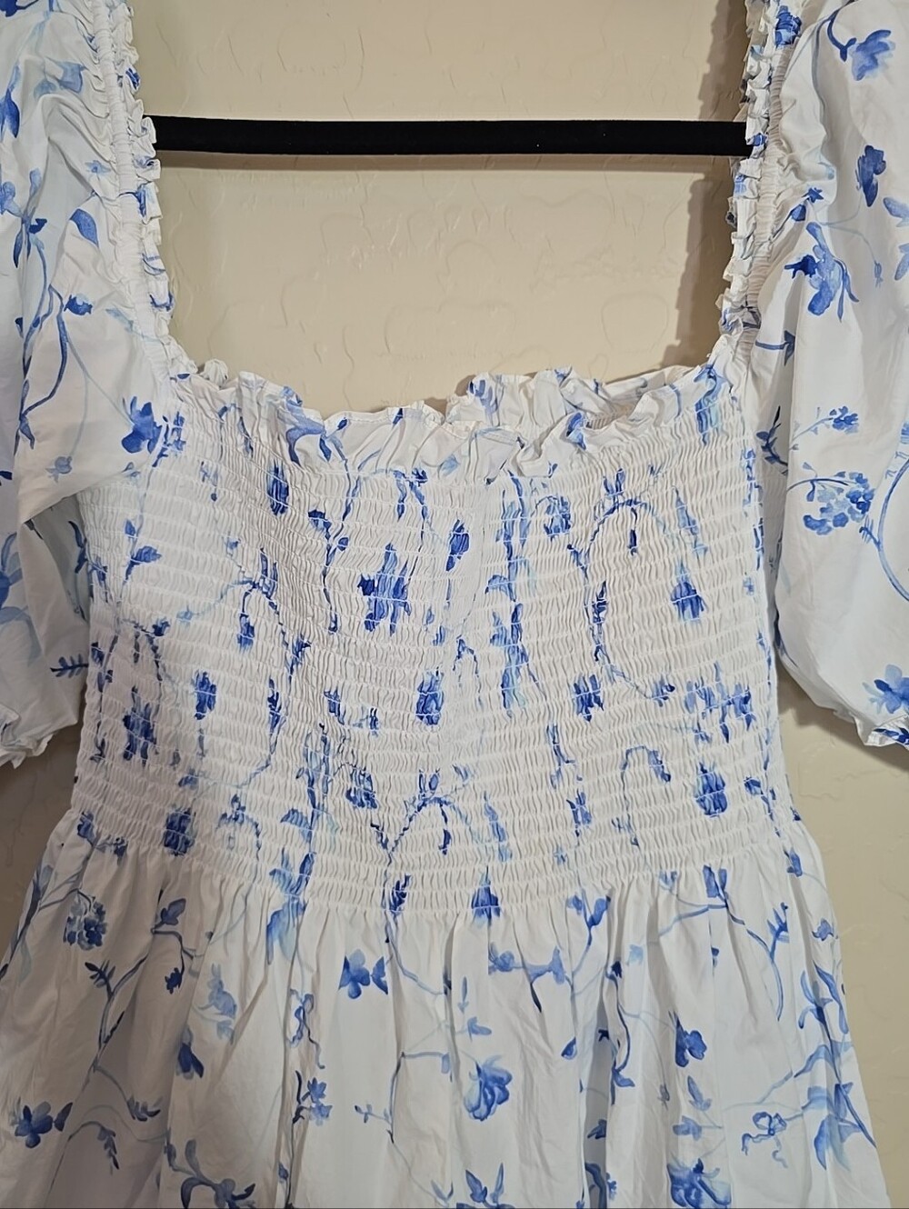 Hill House Home Nesli Nap Blue Floral Smocked Midi Dress Womens Size M - Picture 2 of 9